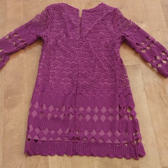 Brand New  Beautiful lace dress - Picture 4 of 9